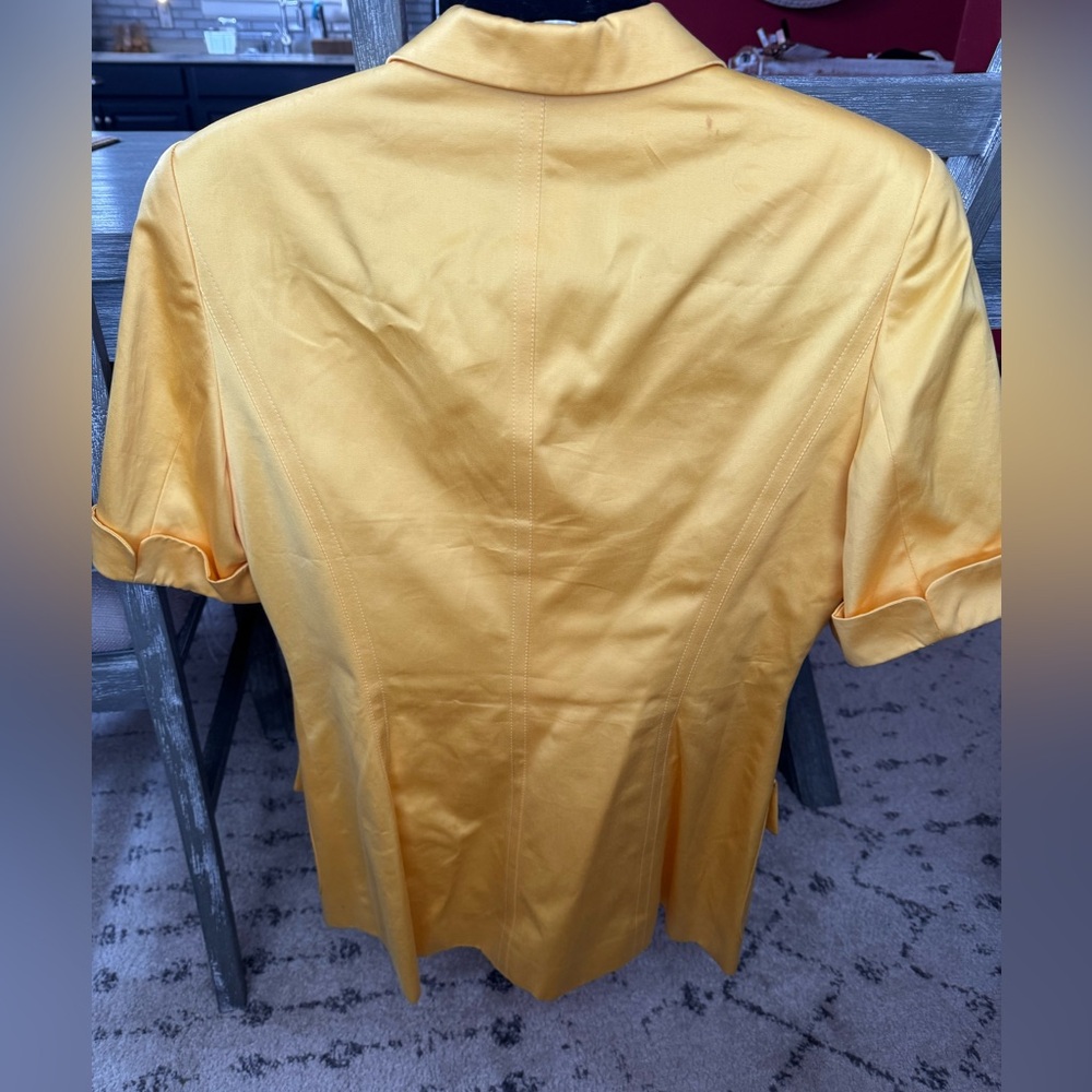 VINTAGE Louis Feraud Yellow Double Breasted Short Sleeve Blazer. Size 10. EUC. - Picture 3 of 4